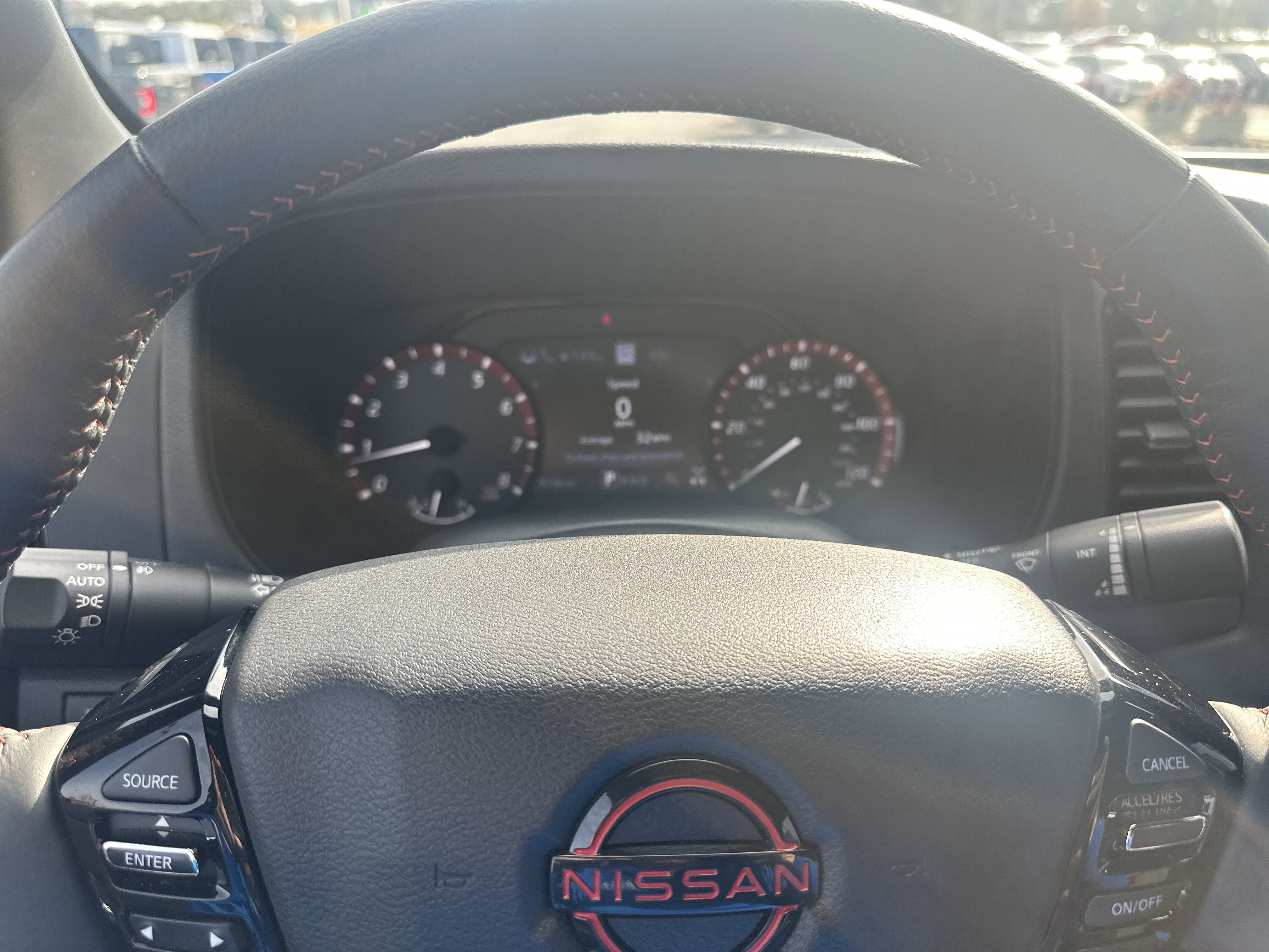 Used 2024 Nissan Frontier PRO-4X w/ Pro Premium Package image 45