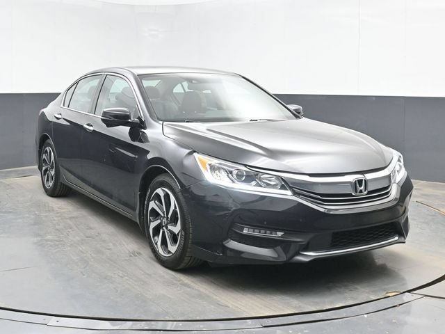 Used 2017 Honda Accord EX-L image 2
