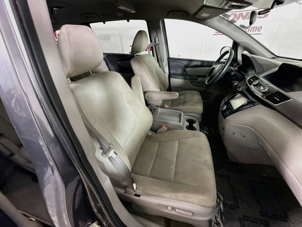 Used 2017 Honda Odyssey SE image 31