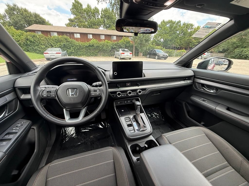 Used 2026 Honda CR-V Sport image 7