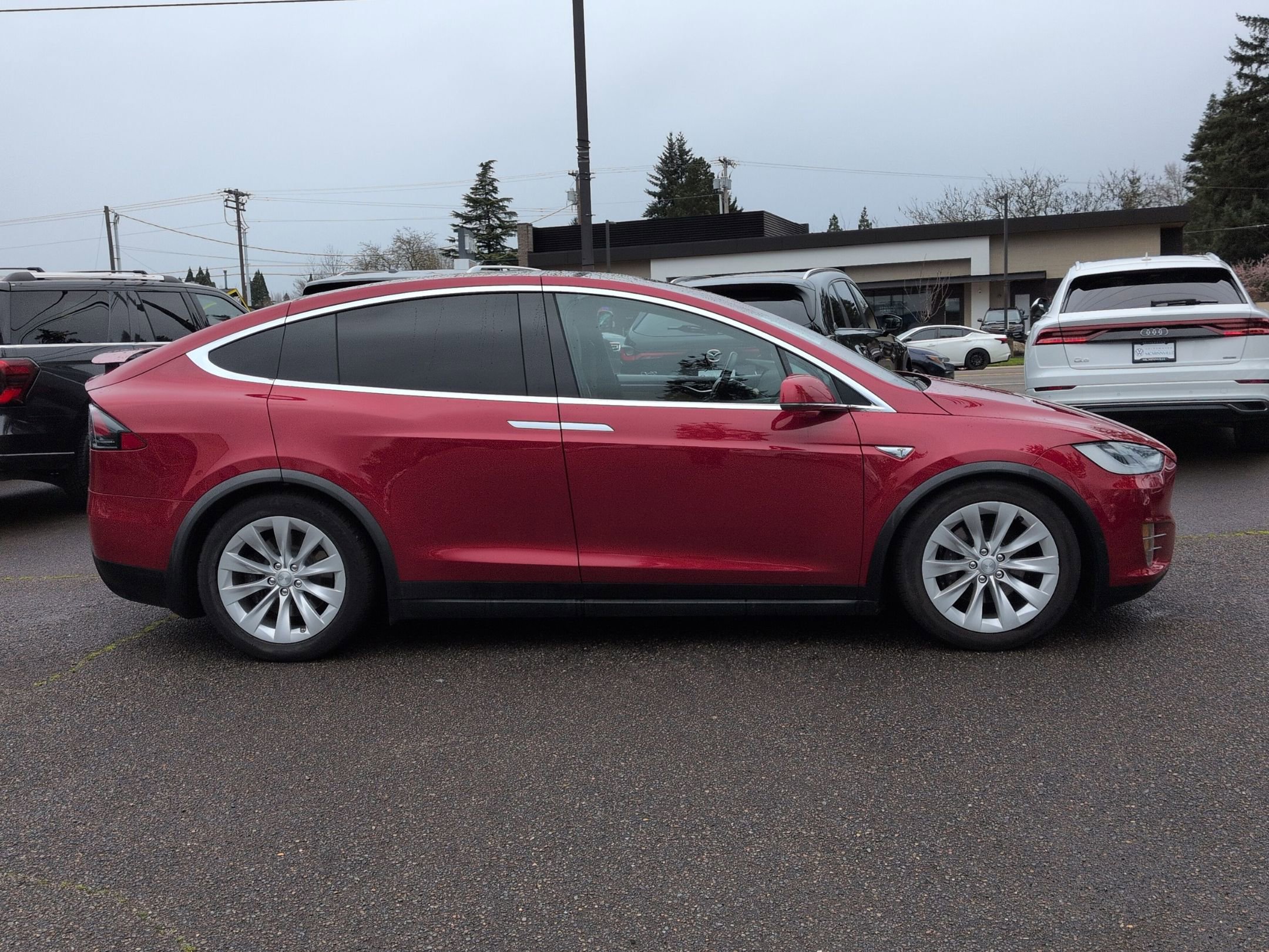 Used 2016 Tesla Model X 90D image 6
