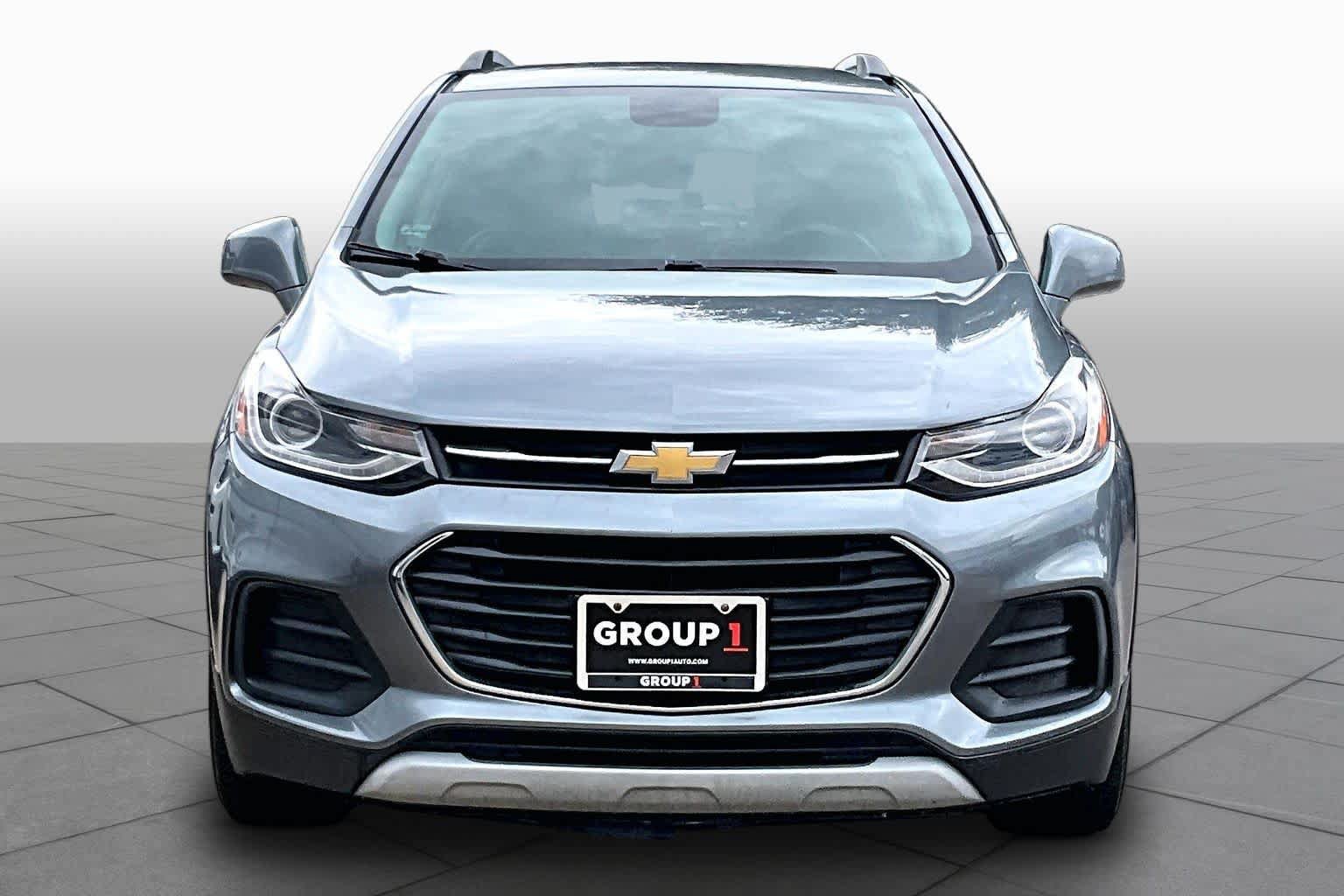 Used 2019 Chevrolet Trax LT w/ LT Convenience Package FWD image 4