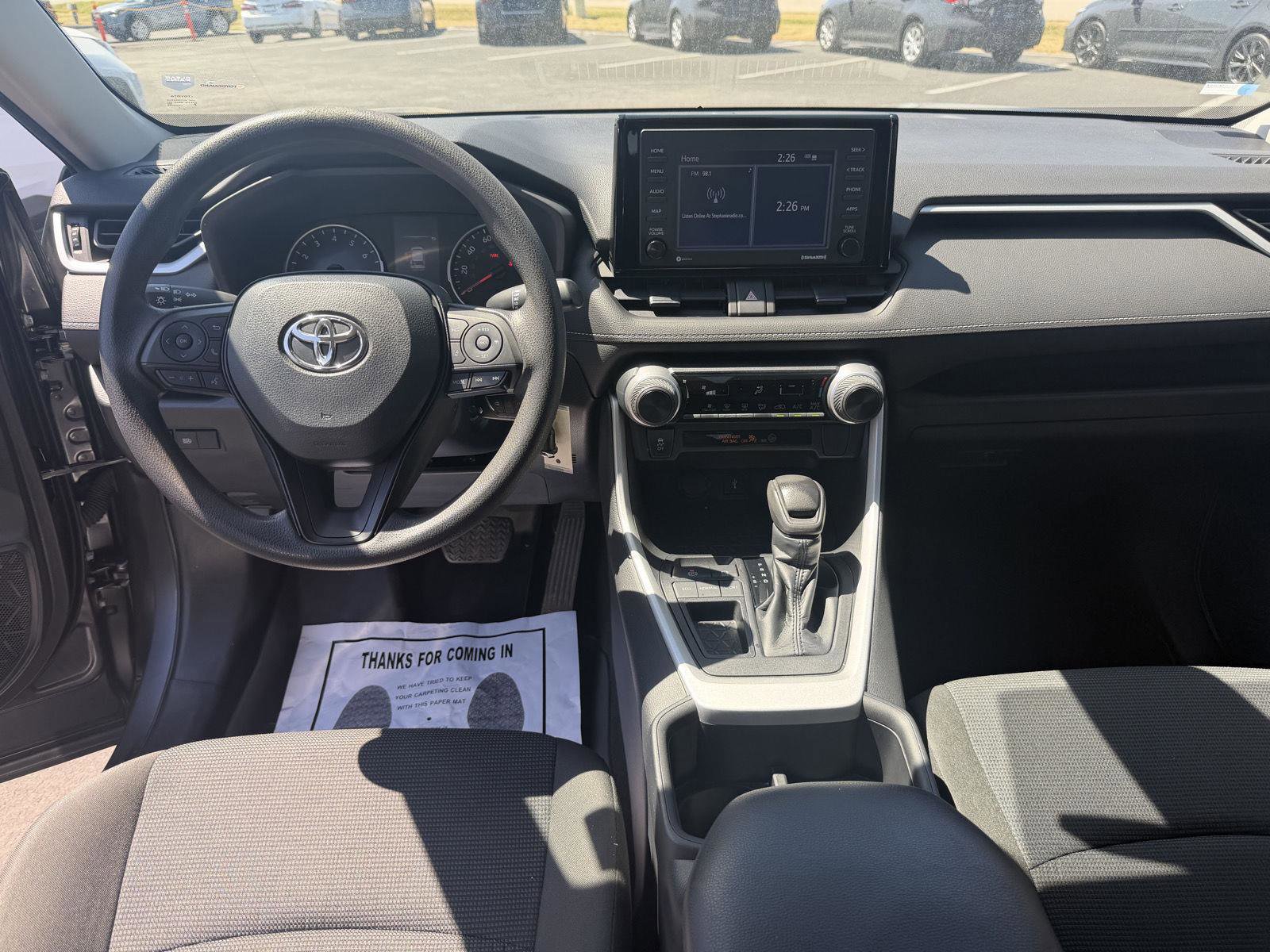 Used 2022 Toyota RAV4 LE FWD image 16