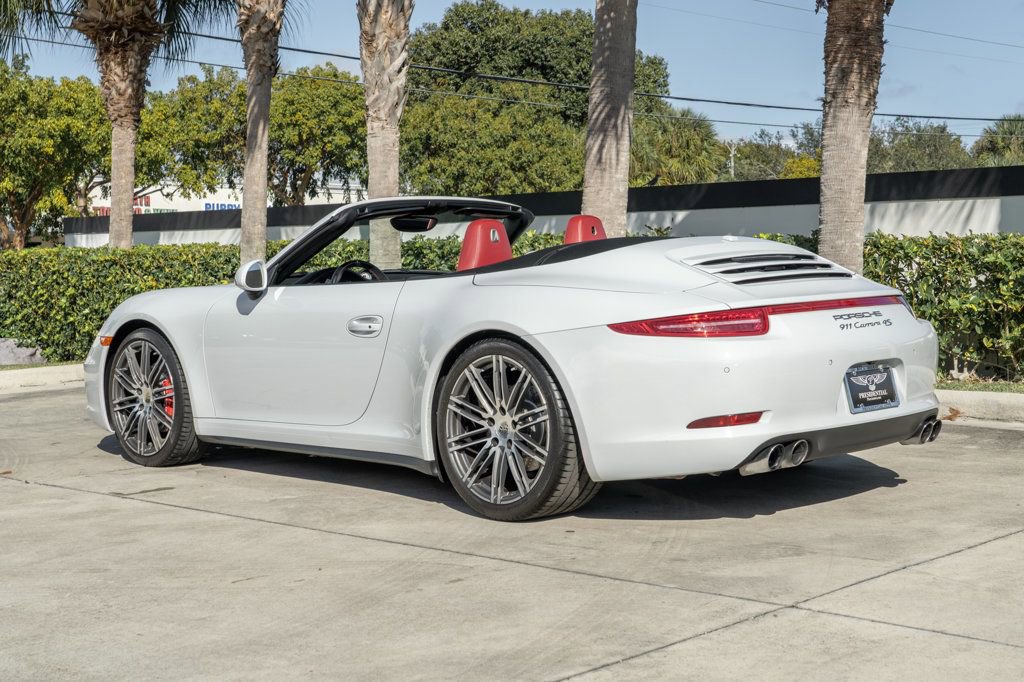 Used 2015 Porsche 911 Carrera 4S image 5