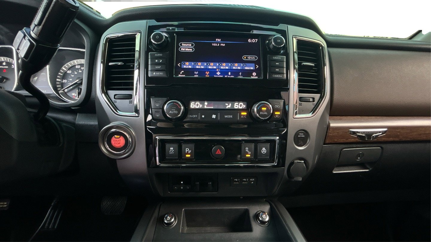 Used 2019 Nissan Titan Platinum Reserve image 24