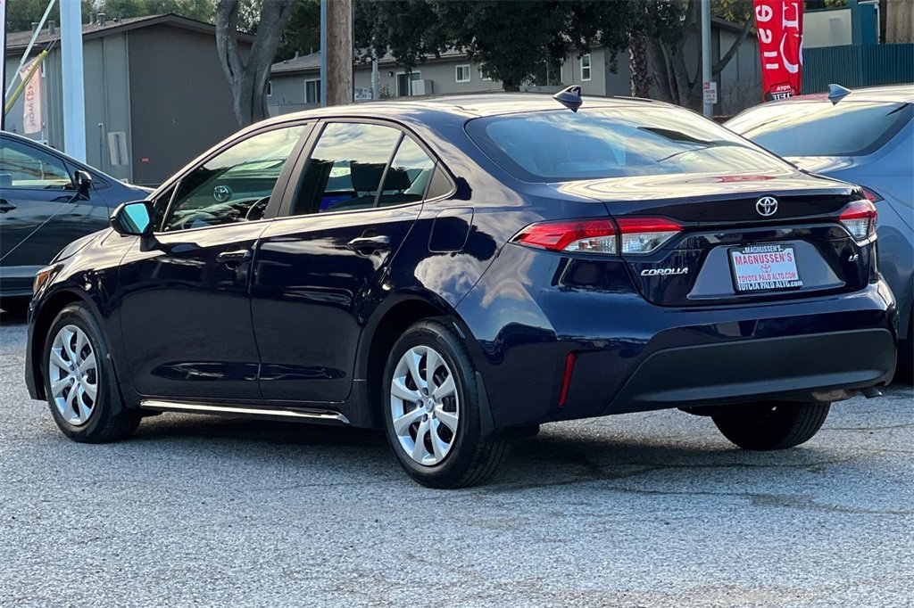 Certified 2025 Toyota Corolla LE image 5