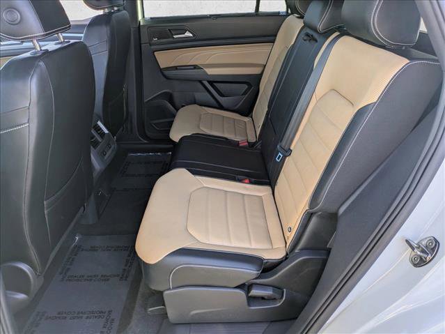 Used 2023 Volkswagen Atlas Cross Sport SEL Premium R-Line image 18
