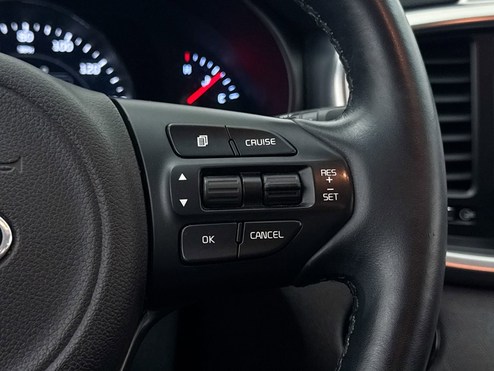 Used 2018 Kia Sorento EX image 37