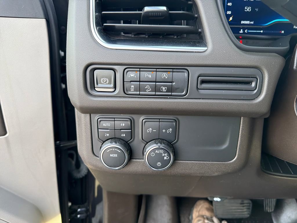 Used 2024 Chevrolet Tahoe Z71 w/ Luxury Package image 34