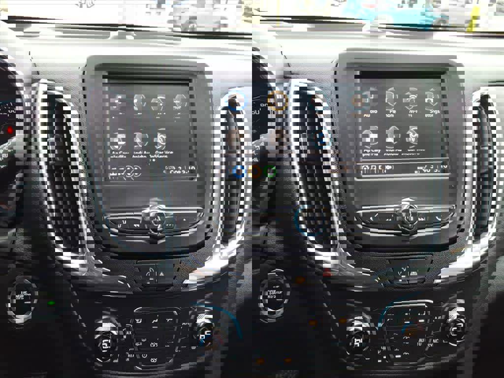 Used 2023 Chevrolet Equinox LT image 15