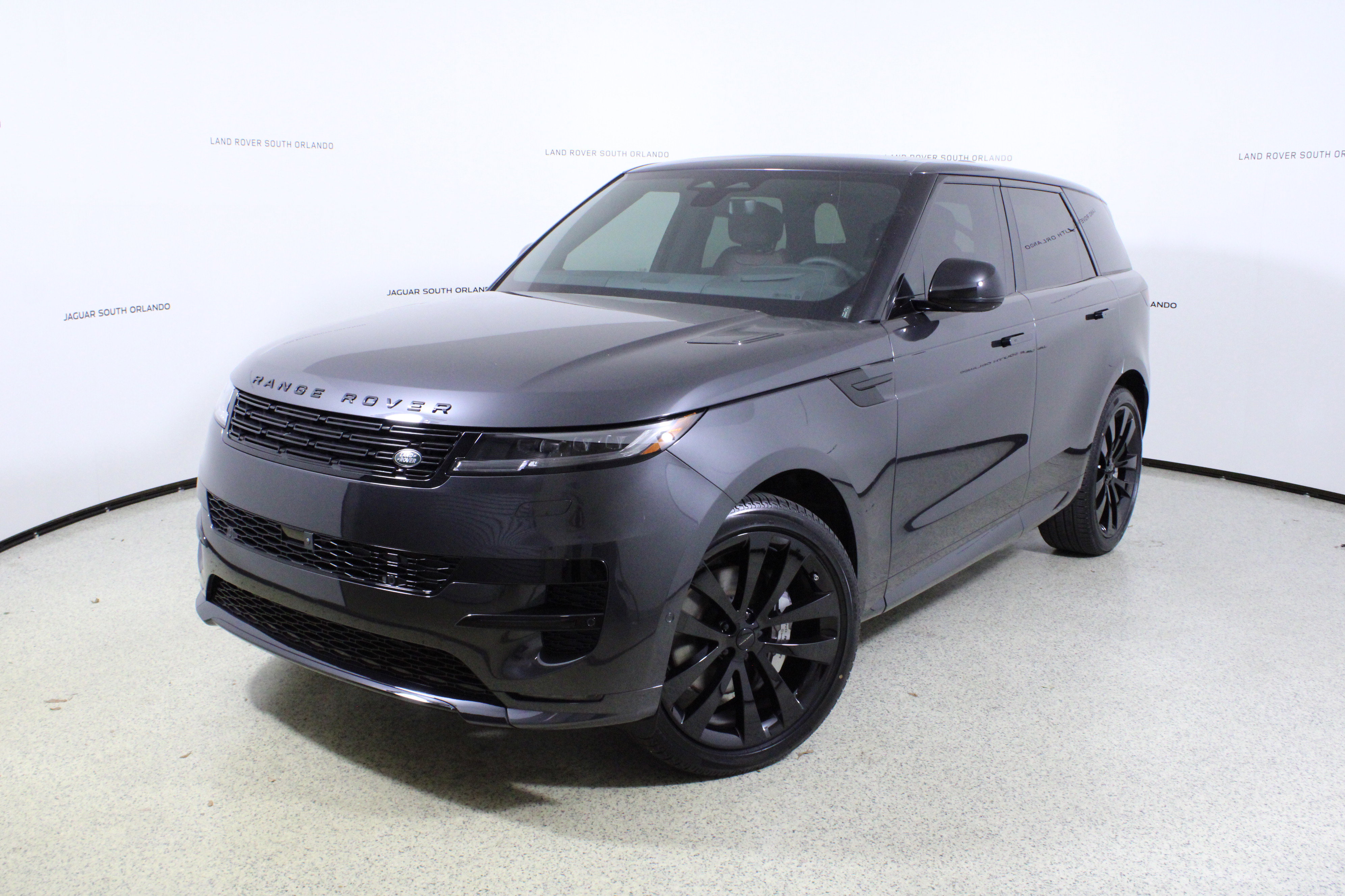 New 2026 Land Rover Range Rover Sport Dynamic SE AWD/4WD image 1