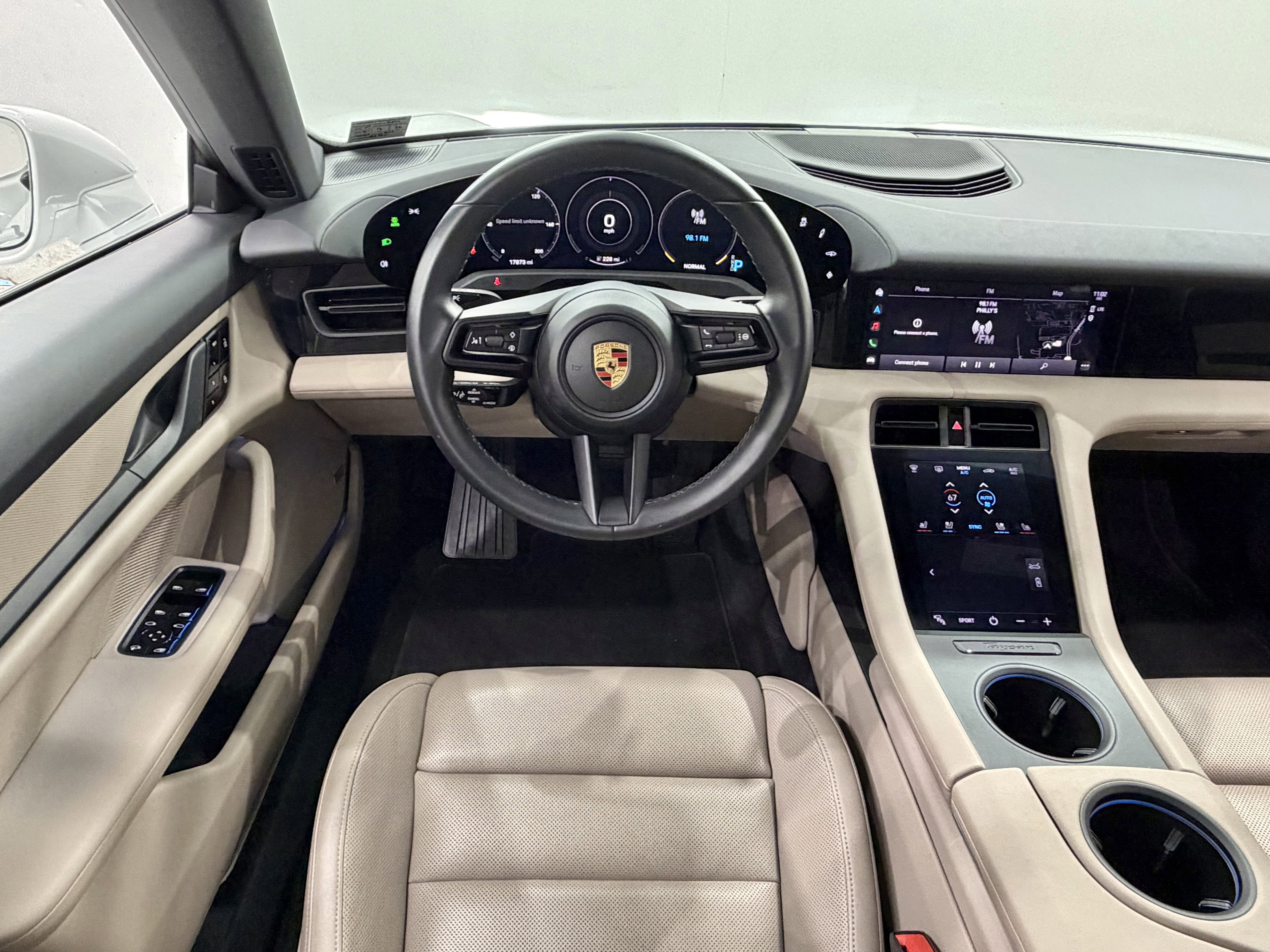 Used 2021 Porsche Taycan 4S image 24