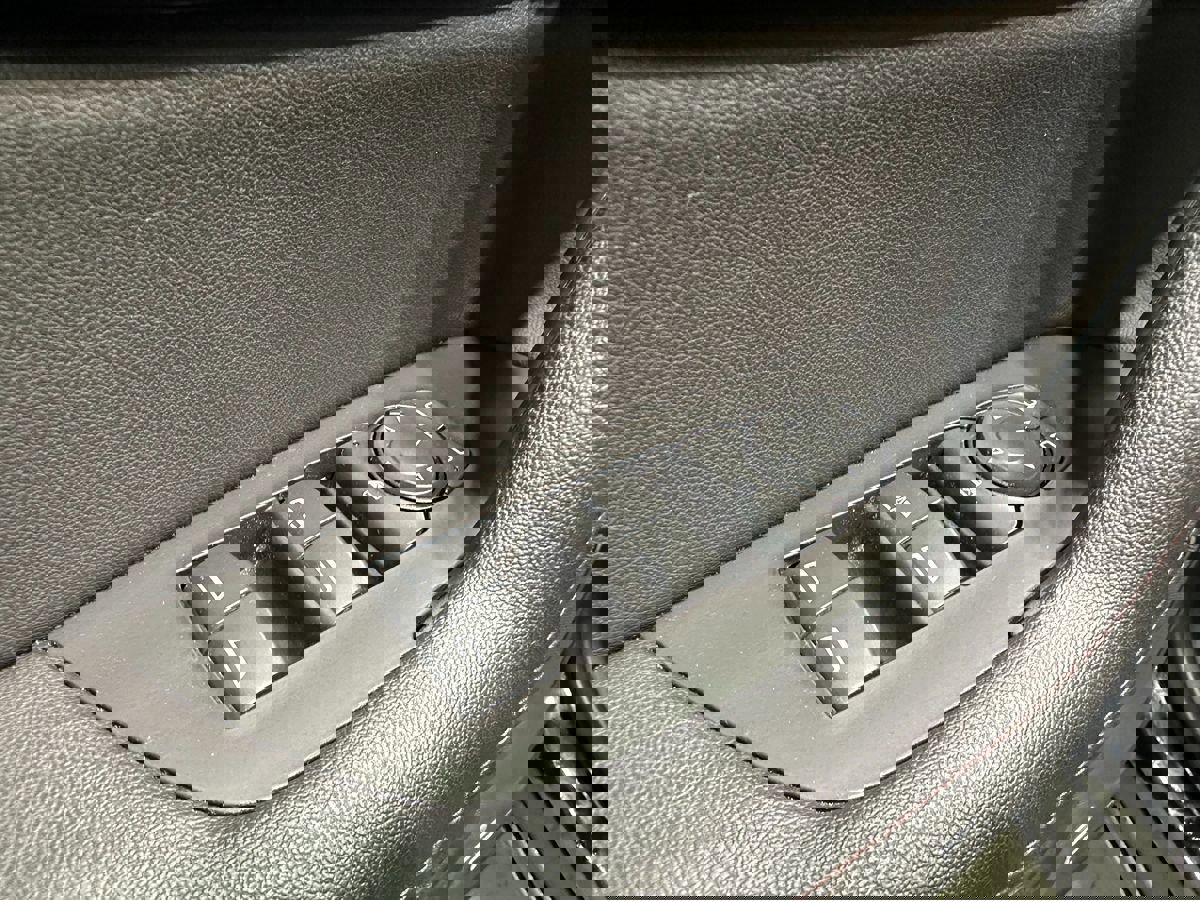 Used 2022 Chevrolet Blazer RS image 27