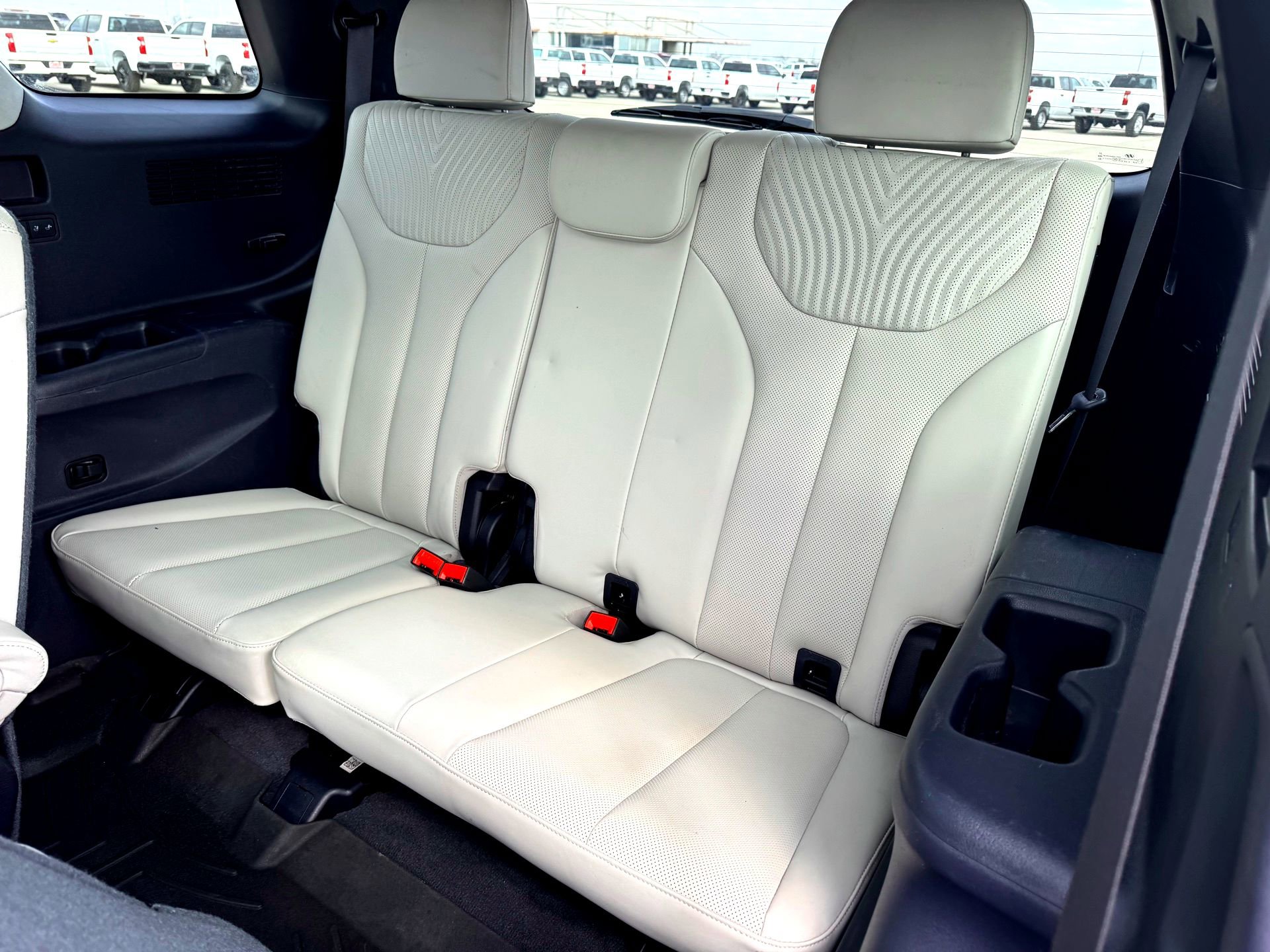 Used 2024 Hyundai Palisade Calligraphy image 19