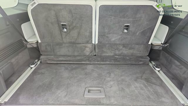 Used 2024 Rivian R1S Adventure AWD/4WD image 15