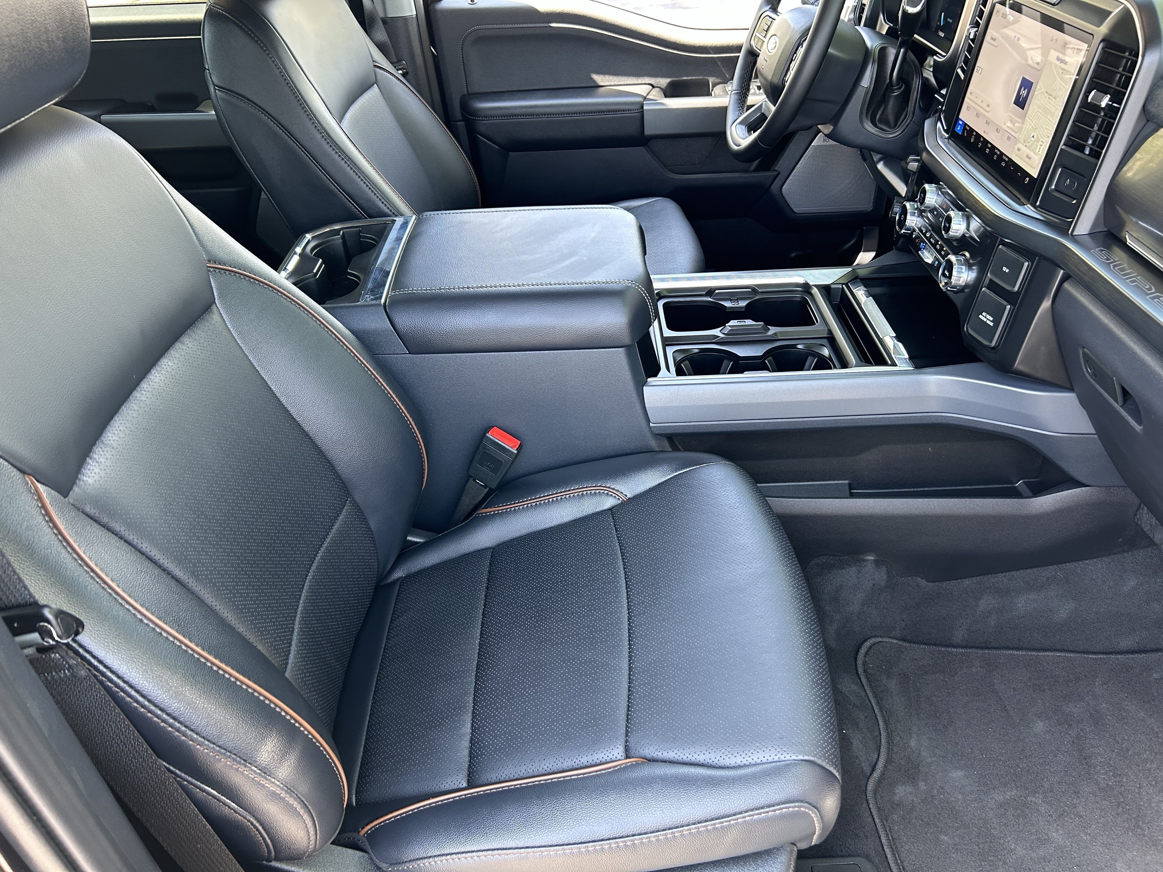 Used 2025 Ford F250 Lariat AWD/4WD image 9