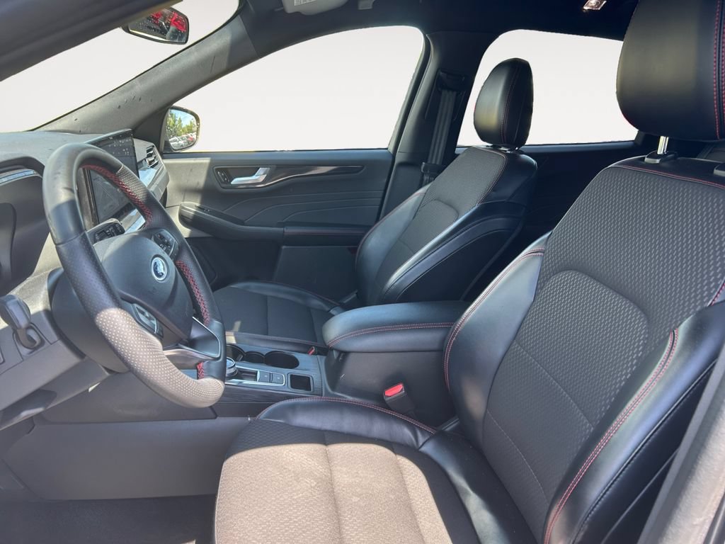 Used 2024 Ford Escape ST-Line Select w/ Tech Pack #1 AWD/4WD image 9