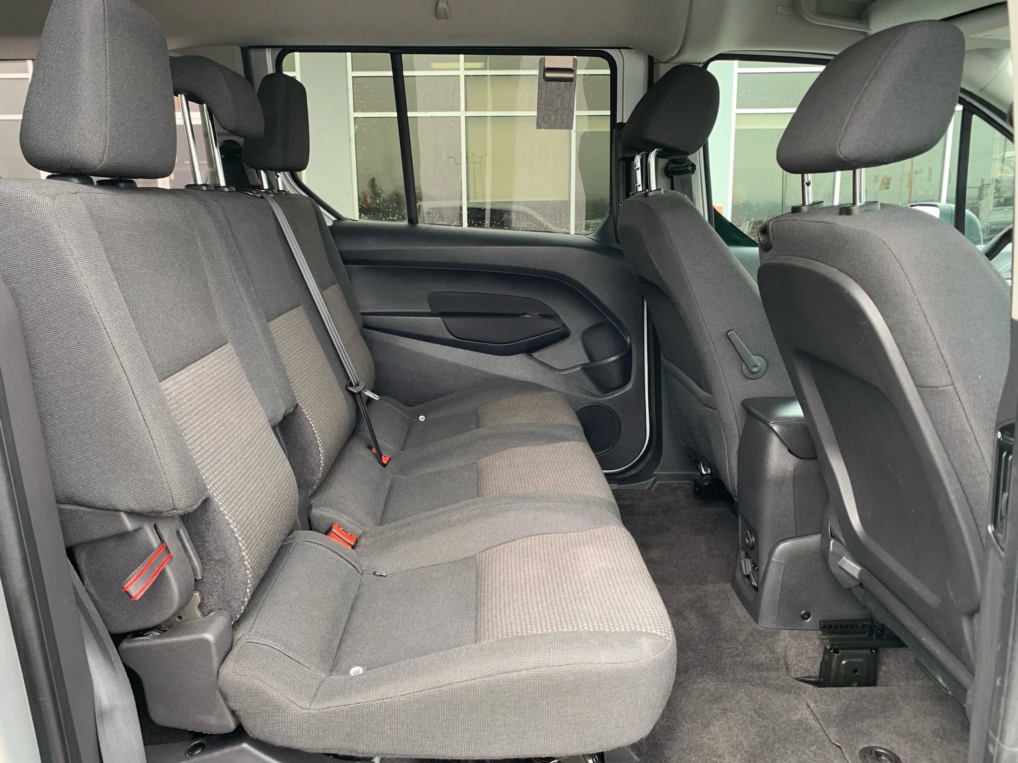 Used 2018 Ford Transit Connect XL image 28