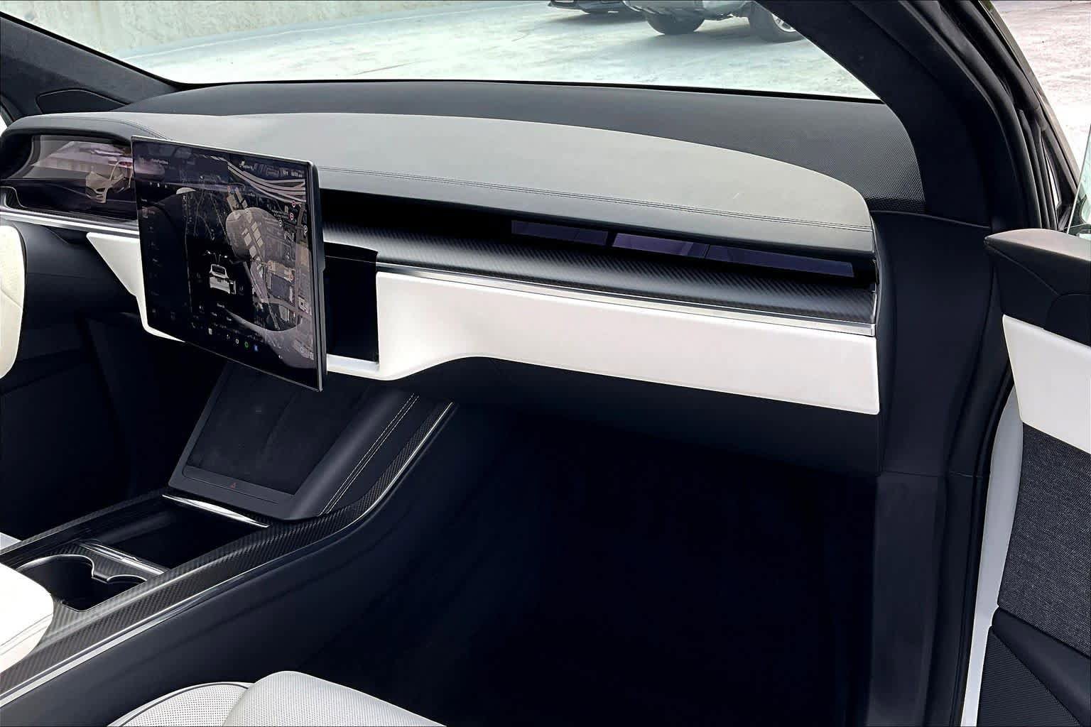 Used 2022 Tesla Model X Plaid image 17