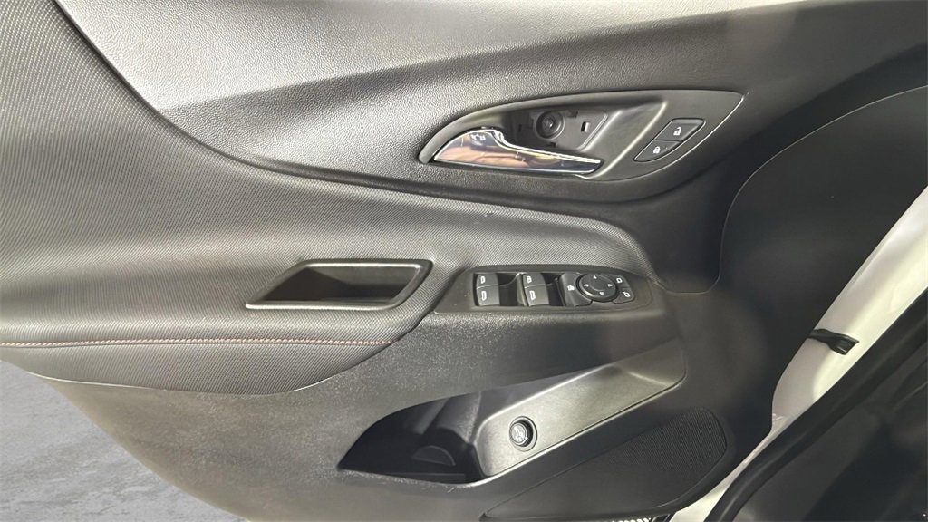 Used 2022 Chevrolet Equinox RS image 24