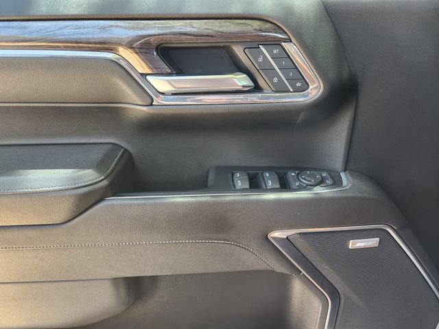 Used 2023 Chevrolet Silverado 1500 LTZ w/ LTZ Convenience Package II AWD/4WD image 23