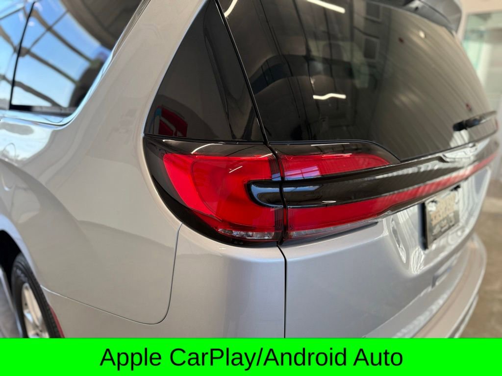 New 2026 Chrysler Pacifica Select image 13