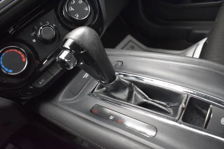 Used 2017 Honda HR-V LX image 30