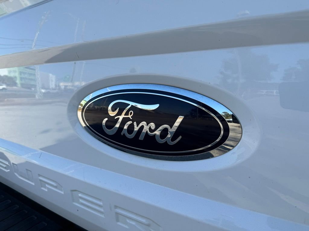 Used 2017 Ford F350 Lariat w/ Lariat Ultimate Package image 12