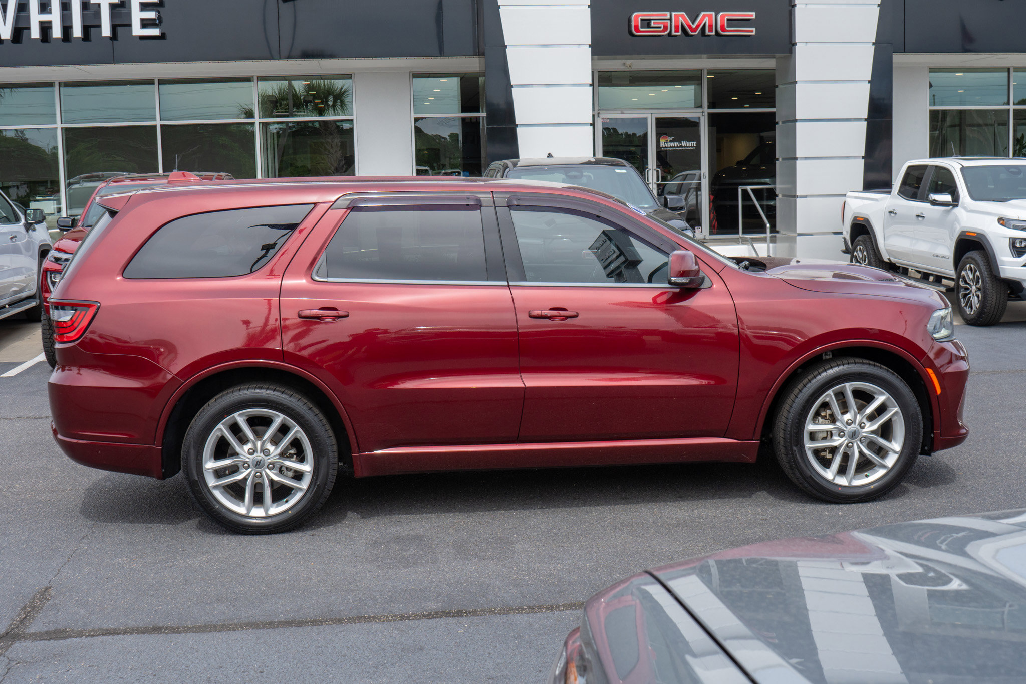 Used 2021 Dodge Durango GT RWD image 2