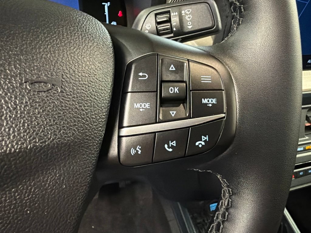 Used 2025 Ford Maverick Lariat w/ 4K Tow Package AWD/4WD image 18