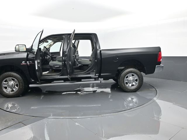 Used 2018 RAM 2500 Tradesman w/ Chrome Appearance Group image 29