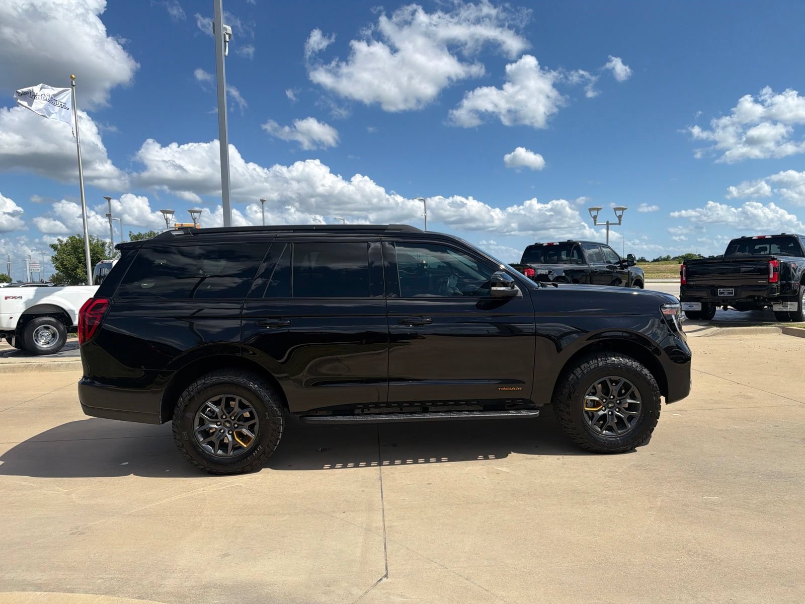 Used 2026 Ford Expedition Tremor AWD/4WD image 7