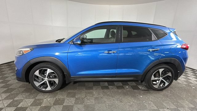 Used 2016 Hyundai Tucson Limited w/ Option Group 03 AWD/4WD image 5