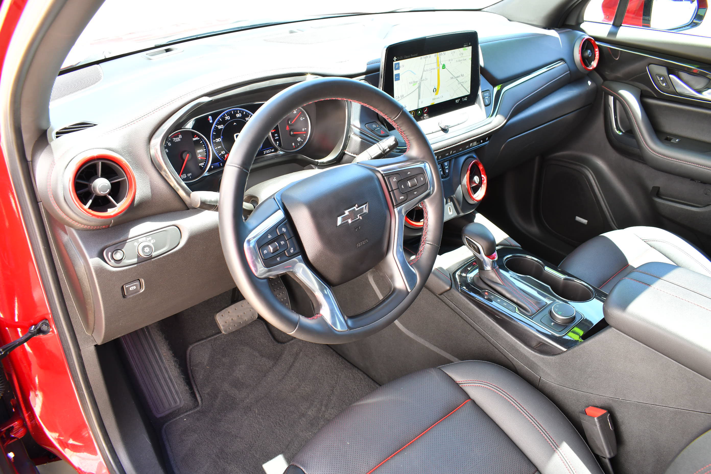 Used 2023 Chevrolet Blazer RS w/ Driver Confidence II Package FWD image 15