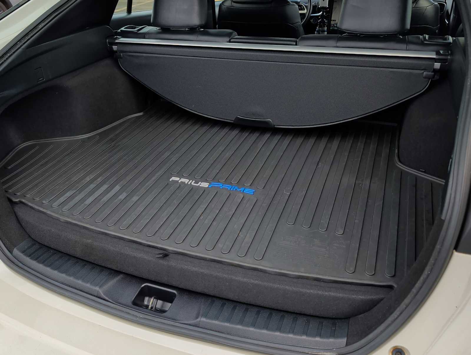 Used 2017 Toyota Prius Prime Advanced image 21