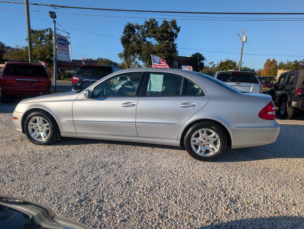 Used 2006 Mercedes-Benz E 350 4MATIC Sedan image 8