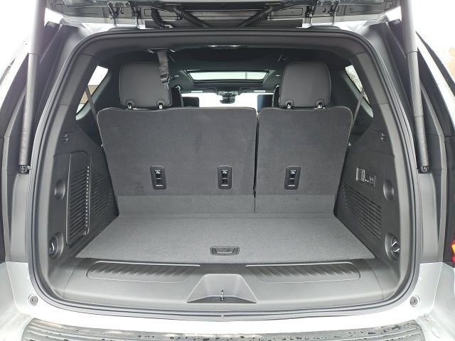 New 2026 GMC Yukon Elevation w/ Elevation Premium Package AWD/4WD image 18