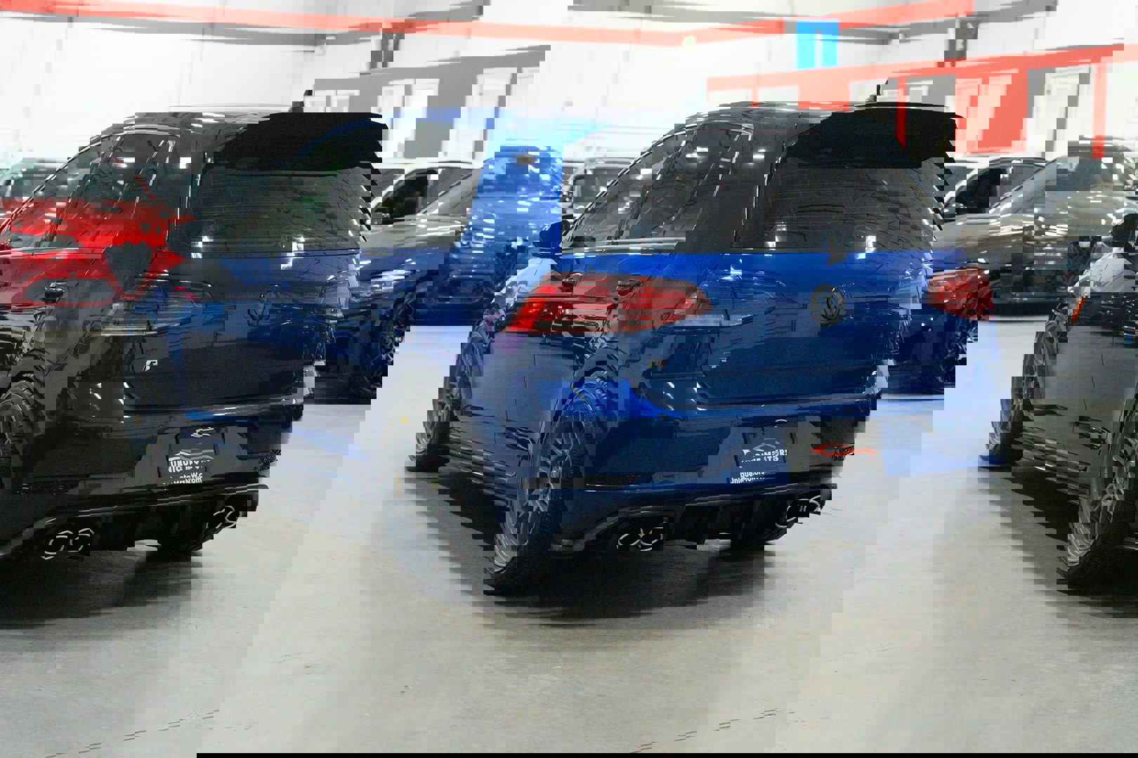 Used 2018 Volkswagen Golf 4-Door image 4