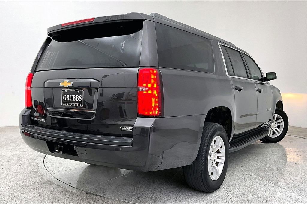 Used 2018 Chevrolet Suburban LS image 2