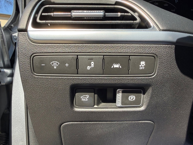 Used 2020 Hyundai Palisade Limited image 16