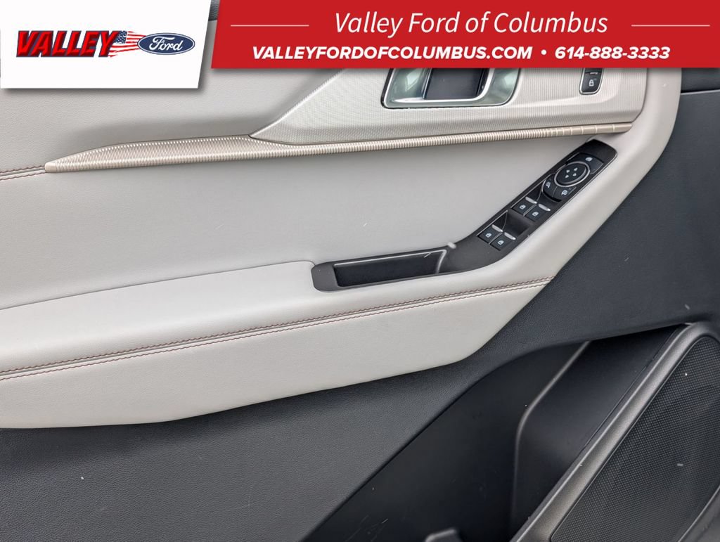 New 2025 Ford Explorer Active w/ Active Comfort Package AWD/4WD image 26