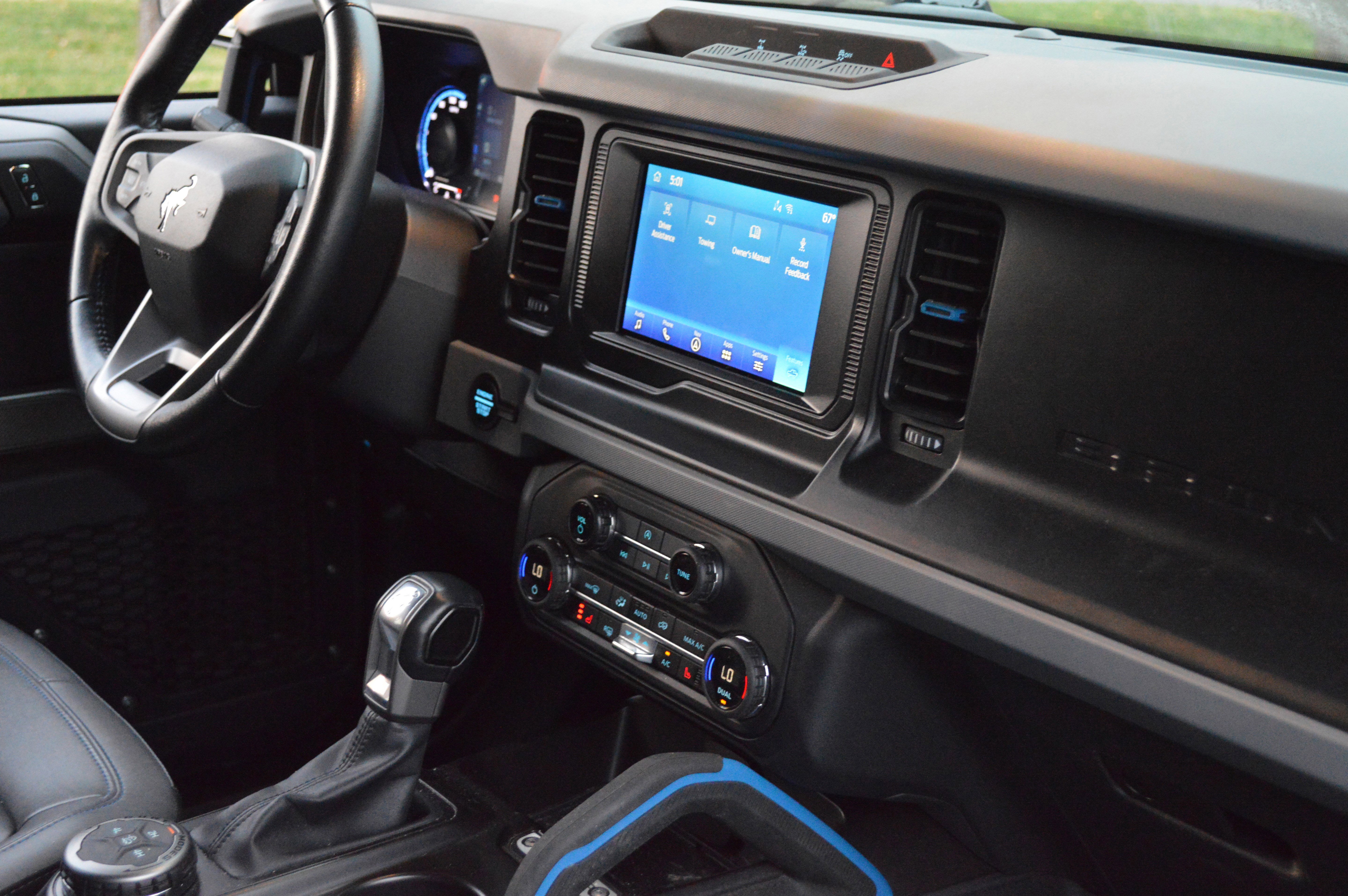 Used 2023 Ford Bronco Black Diamond image 41