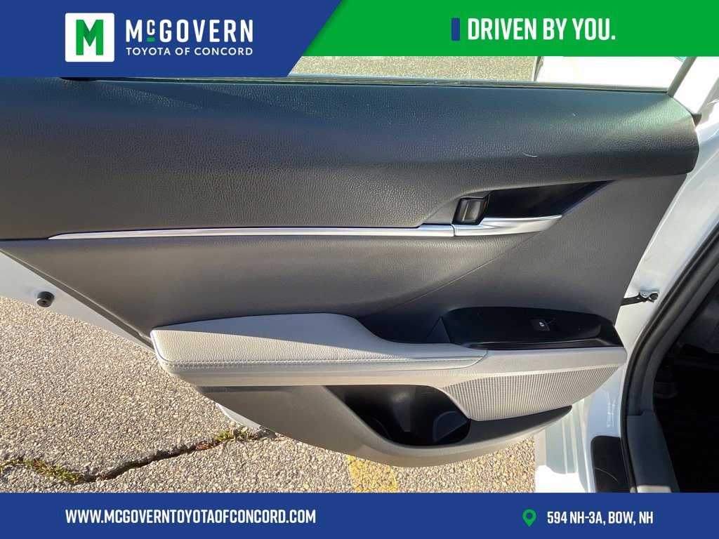 Used 2019 Toyota Camry XLE FWD image 30
