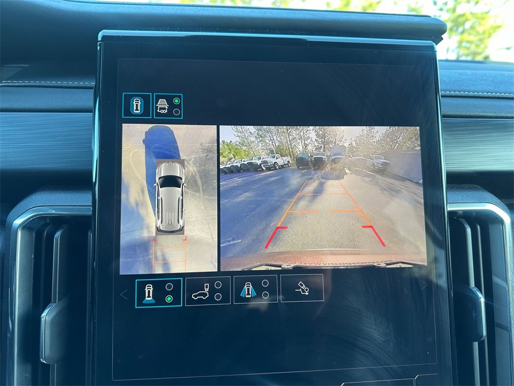 Used 2025 GMC Acadia Elevation image 21