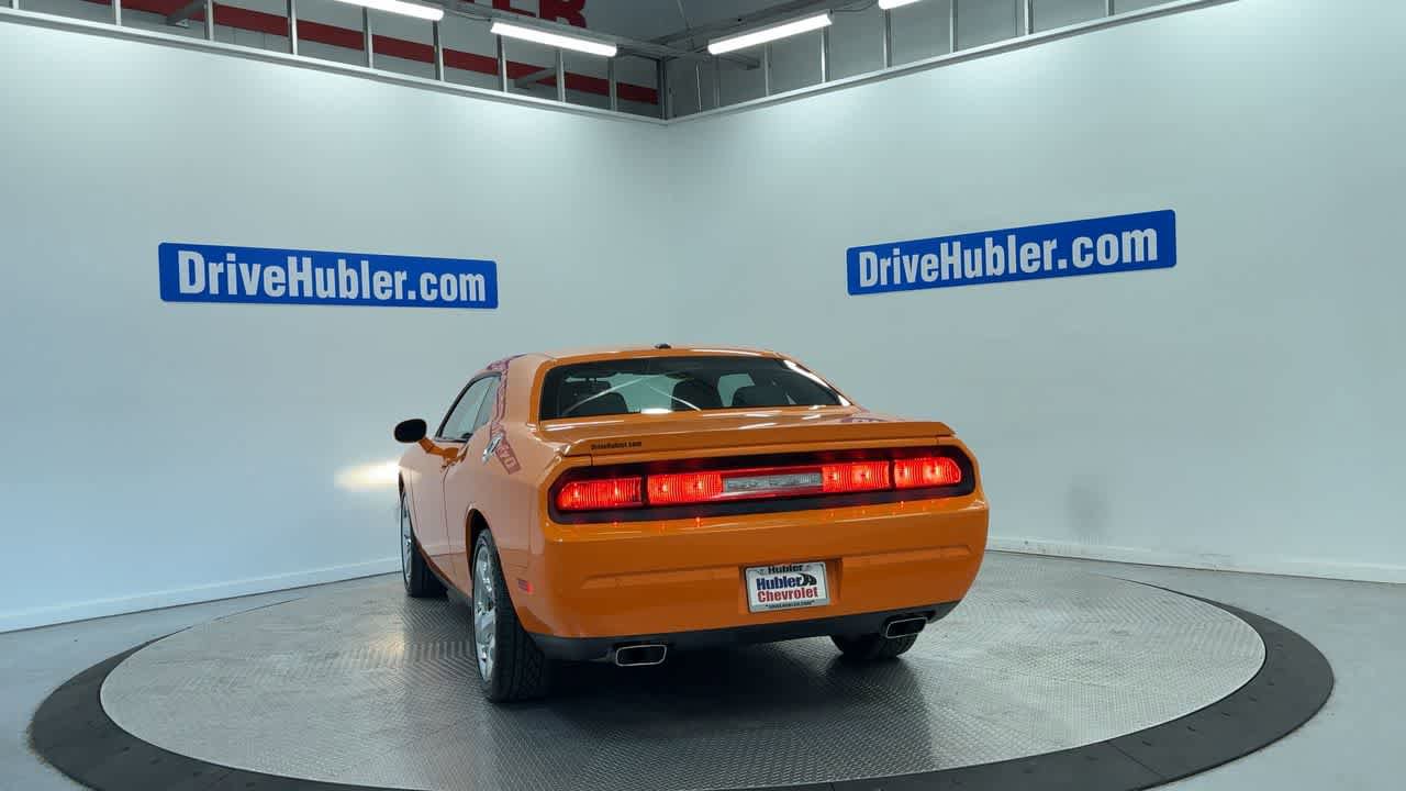Used 2014 Dodge Challenger SXT Plus RWD image 9