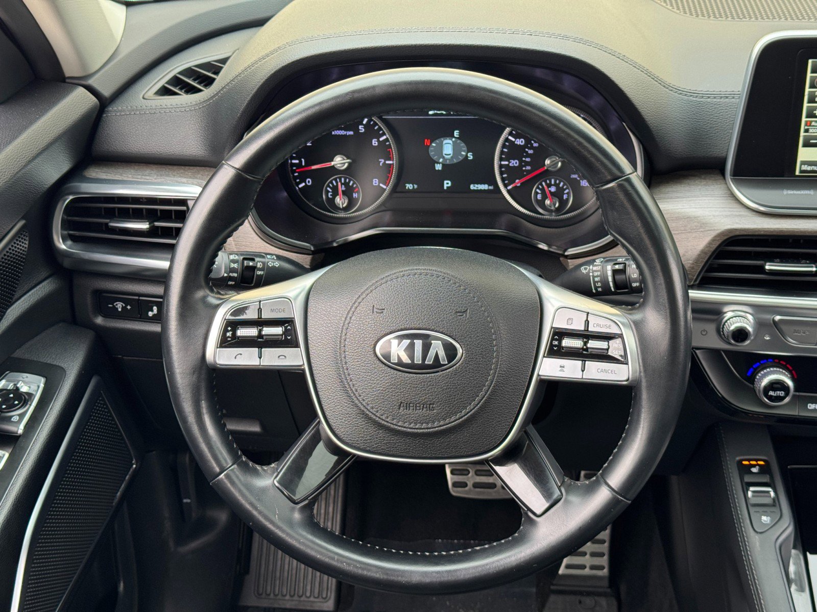 Used 2020 Kia Telluride SX FWD image 20
