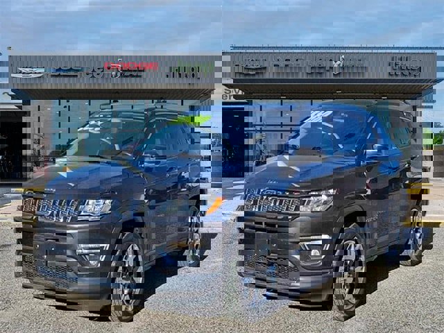 Used 2019 Jeep Compass Limited w/ Safety & Security Group image 1