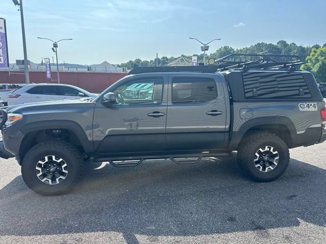 Used 2020 Toyota Tacoma SR AWD/4WD image 8