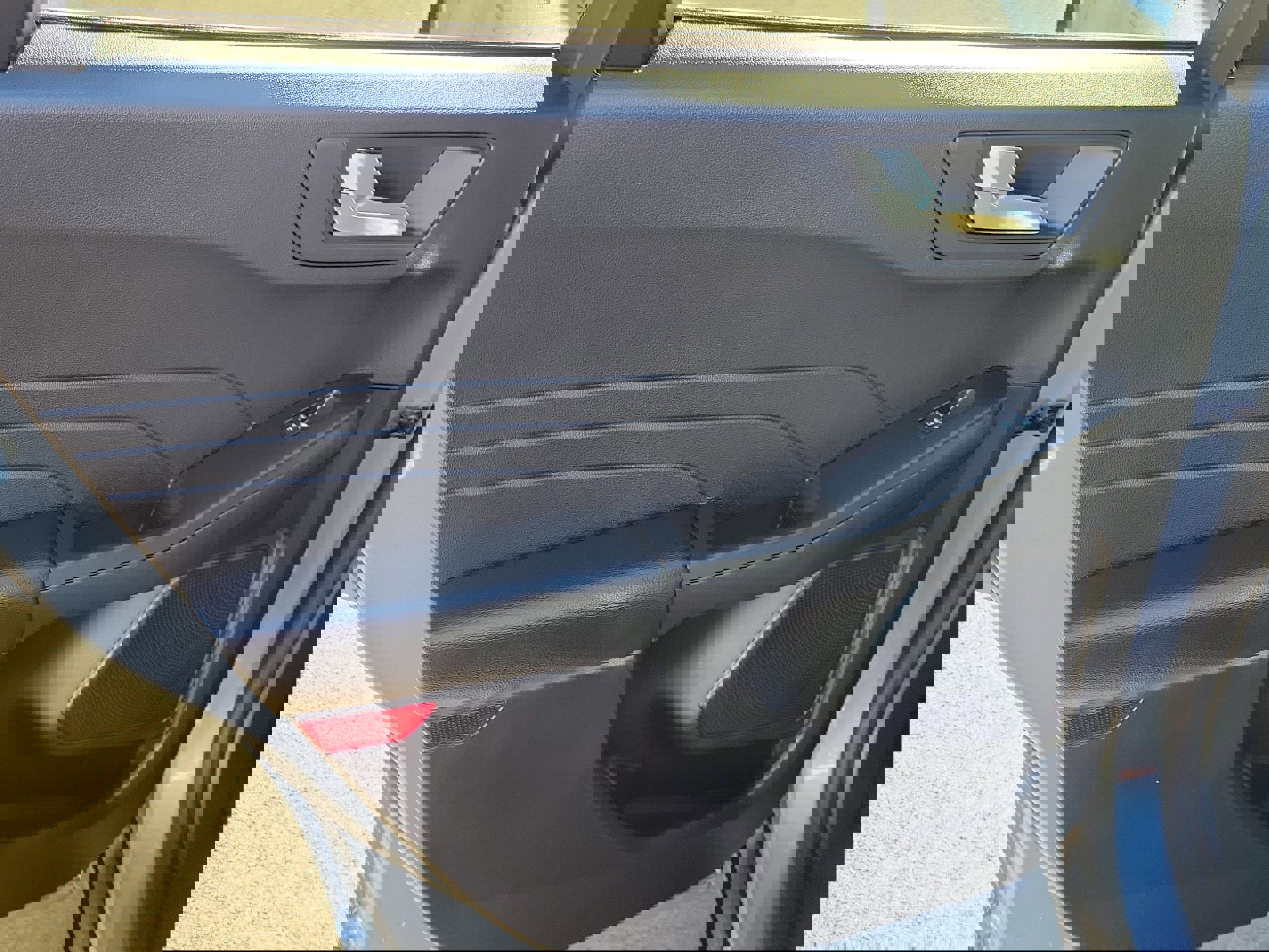 Certified 2022 Ford Escape Titanium image 11