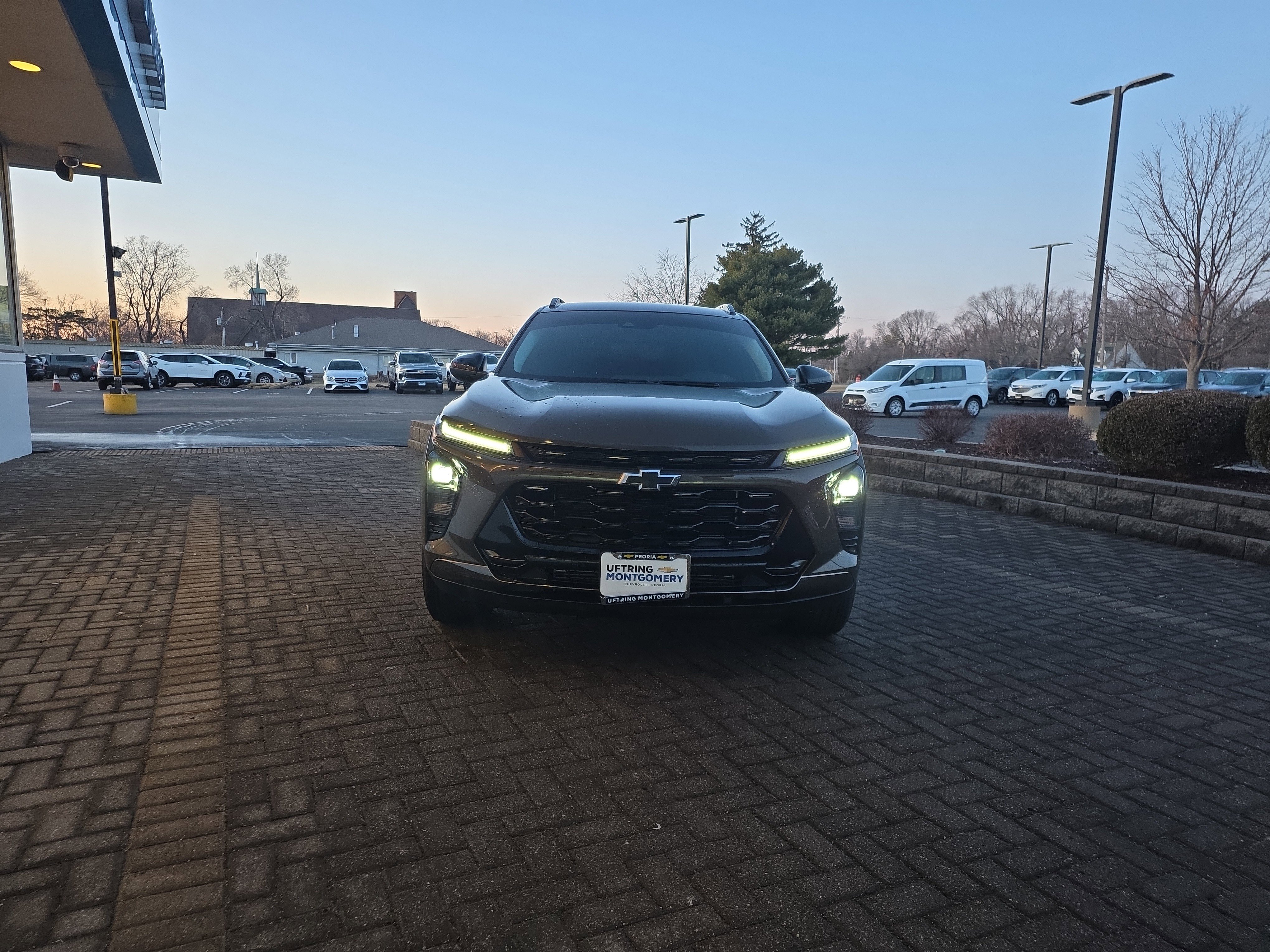 Used 2024 Chevrolet Trax ACTIV w/ Driver Confidence Package image 9